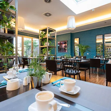 The New Yorker Koeln-messe