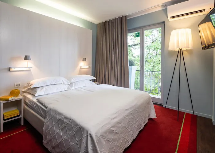 The New Yorker Koeln-messe 호텔 4*