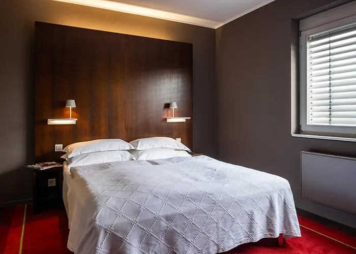 The New Yorker Koeln-messe 호텔 4*